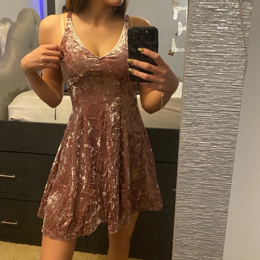 American eagle crushed velvet dress